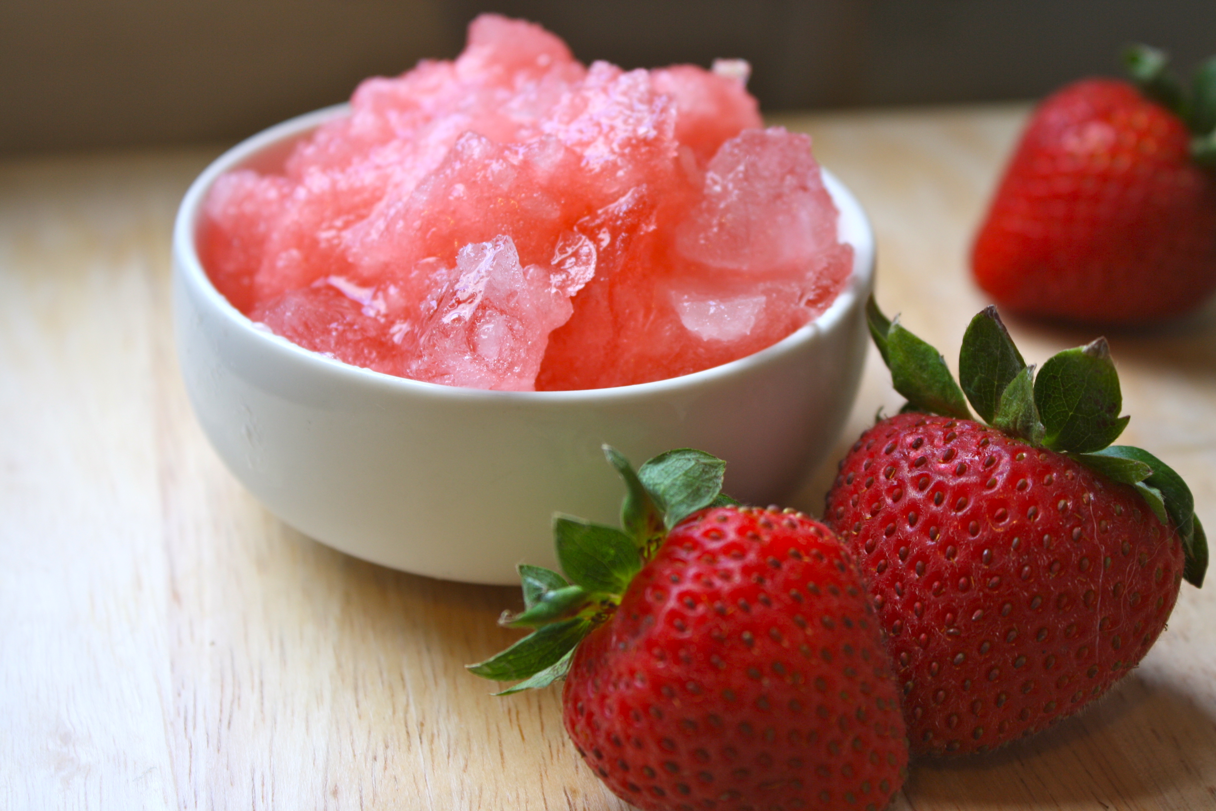 strawberrysnowcone1