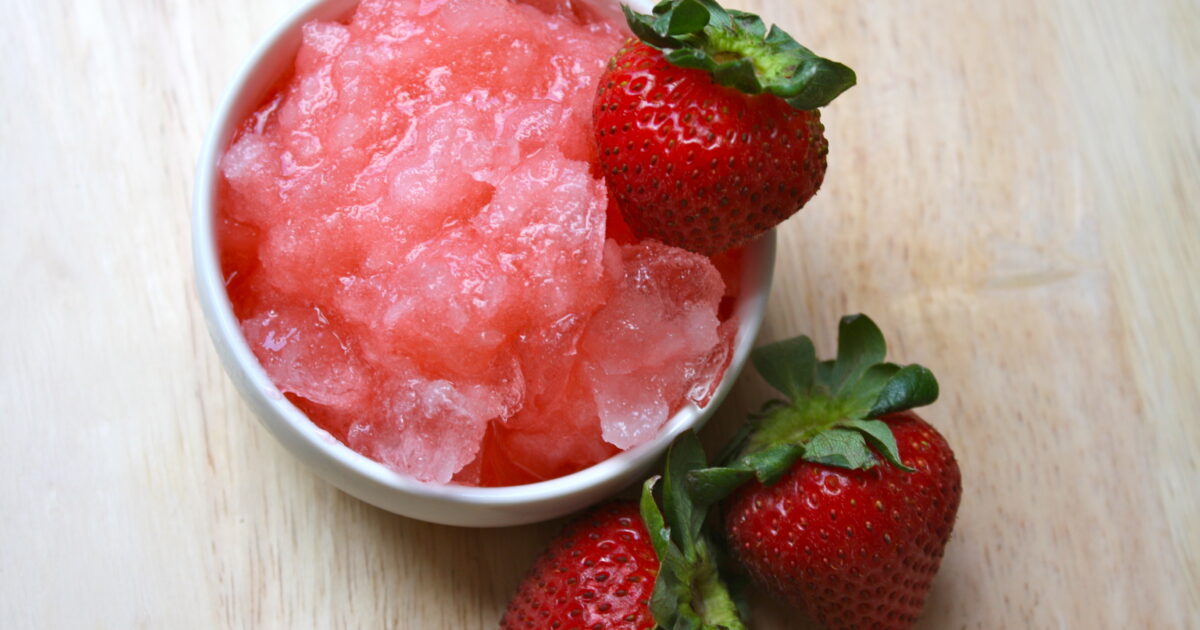RECIPE Strawberry Champagne Snow Cones Edible Brooklyn