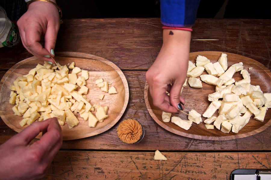 how to eat cheese